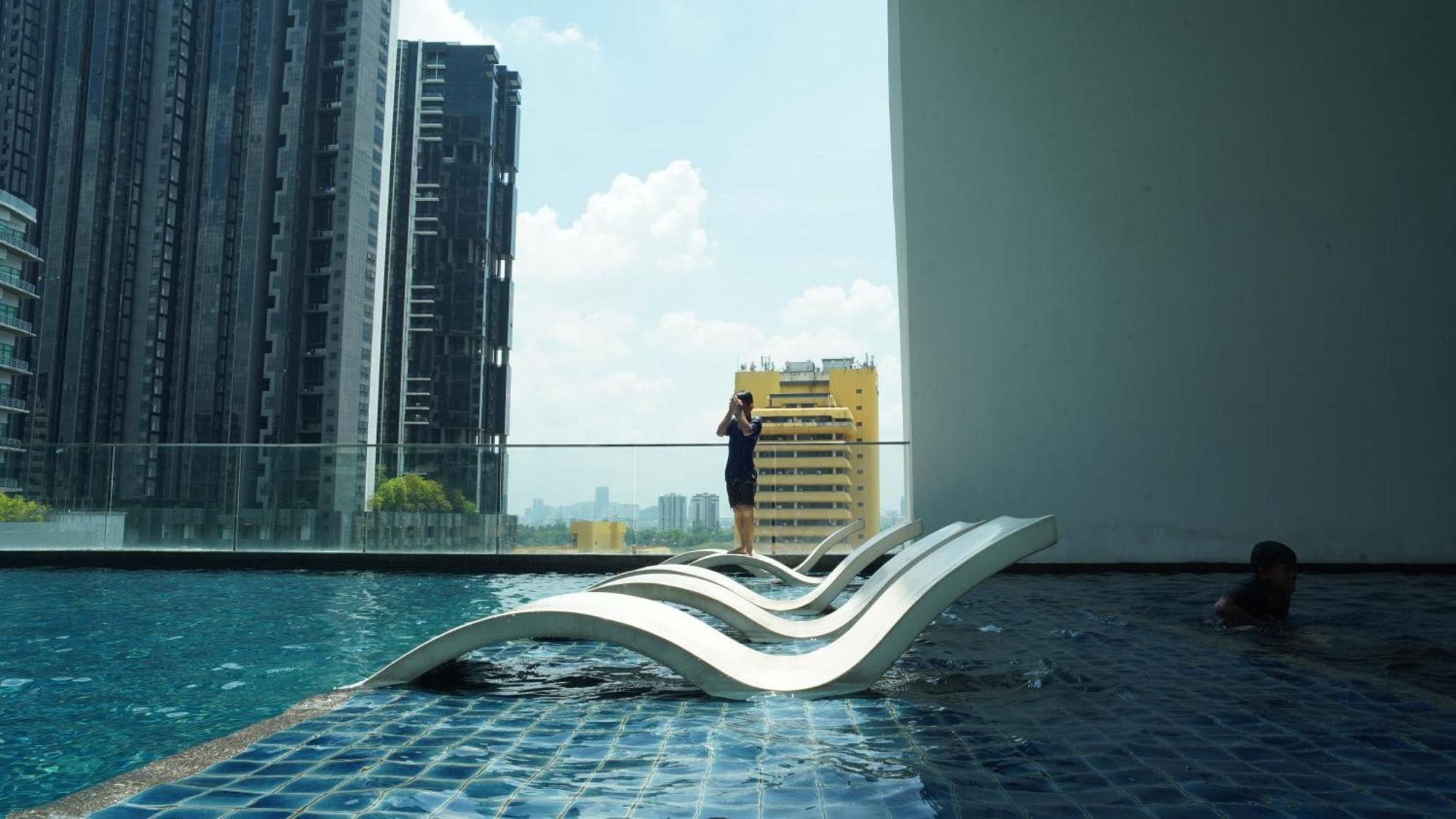 Reizz Residence By Elysium Kuala Lumpur Exterior photo